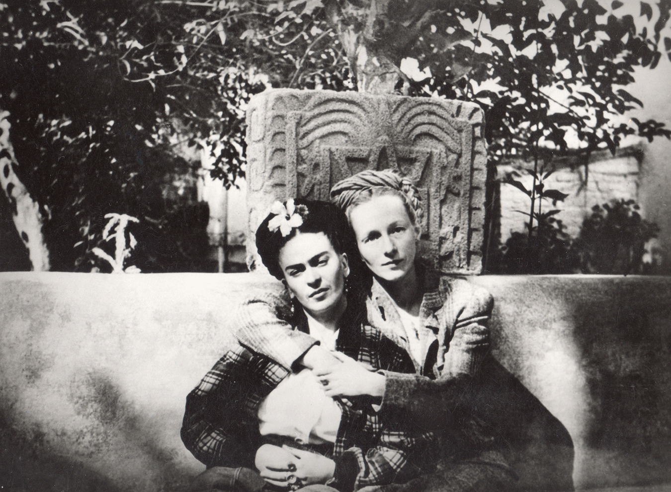 Frida-Emmy-Lou-Packard.png