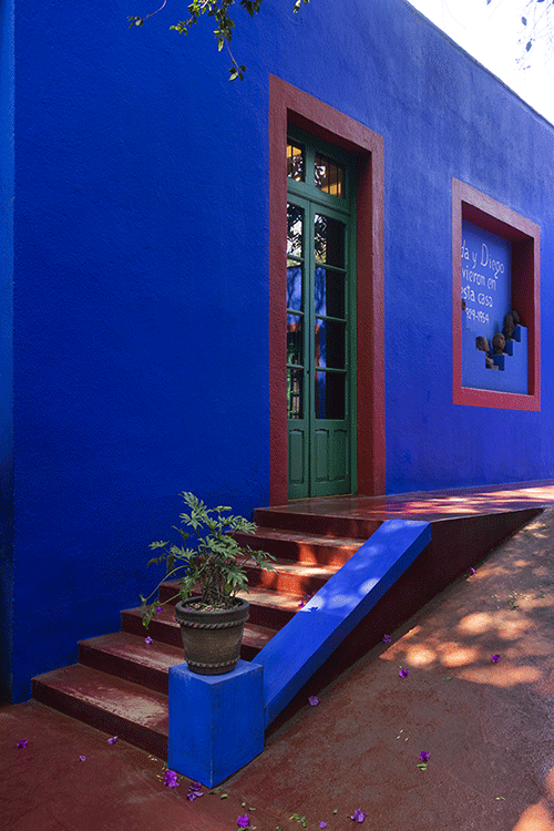 casa-azul-entrance.png